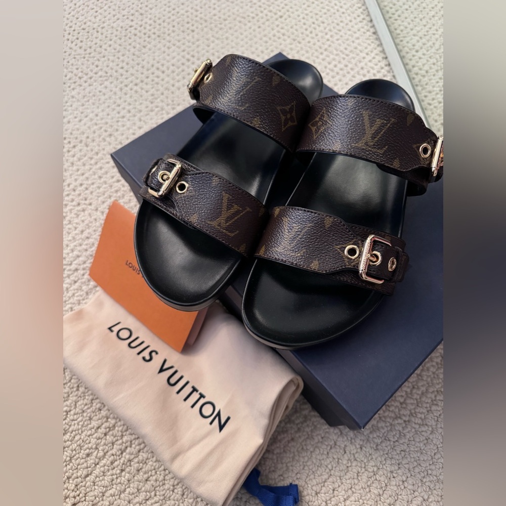 *SOLD*Louis Vuitton Bom Dia Sandal Size 37.5